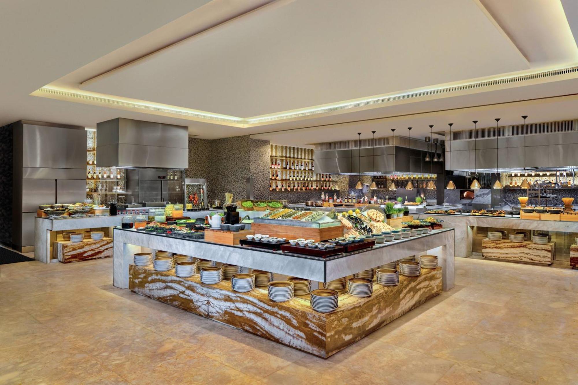 Sheraton Grand Jakarta Gandaria City Hotel Buitenkant foto