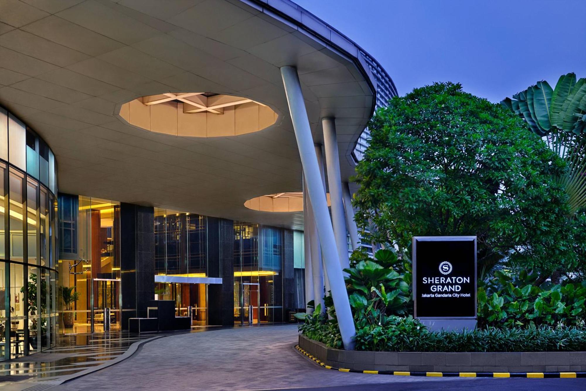 Sheraton Grand Jakarta Gandaria City Hotel Buitenkant foto