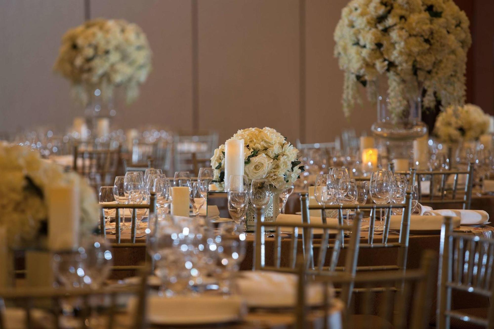 Sheraton Grand Jakarta Gandaria City Hotel Buitenkant foto