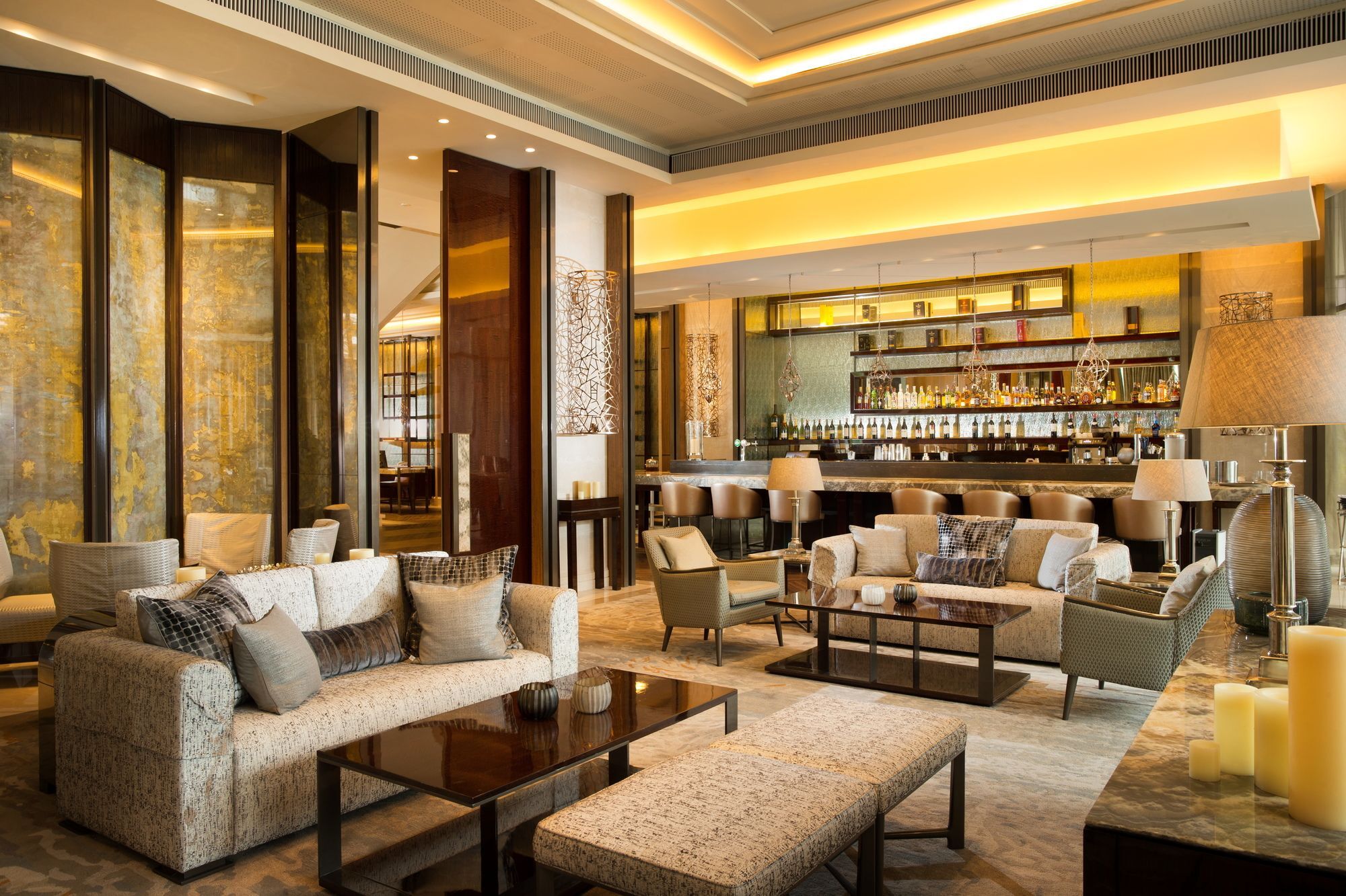Sheraton Grand Jakarta Gandaria City Hotel Buitenkant foto
